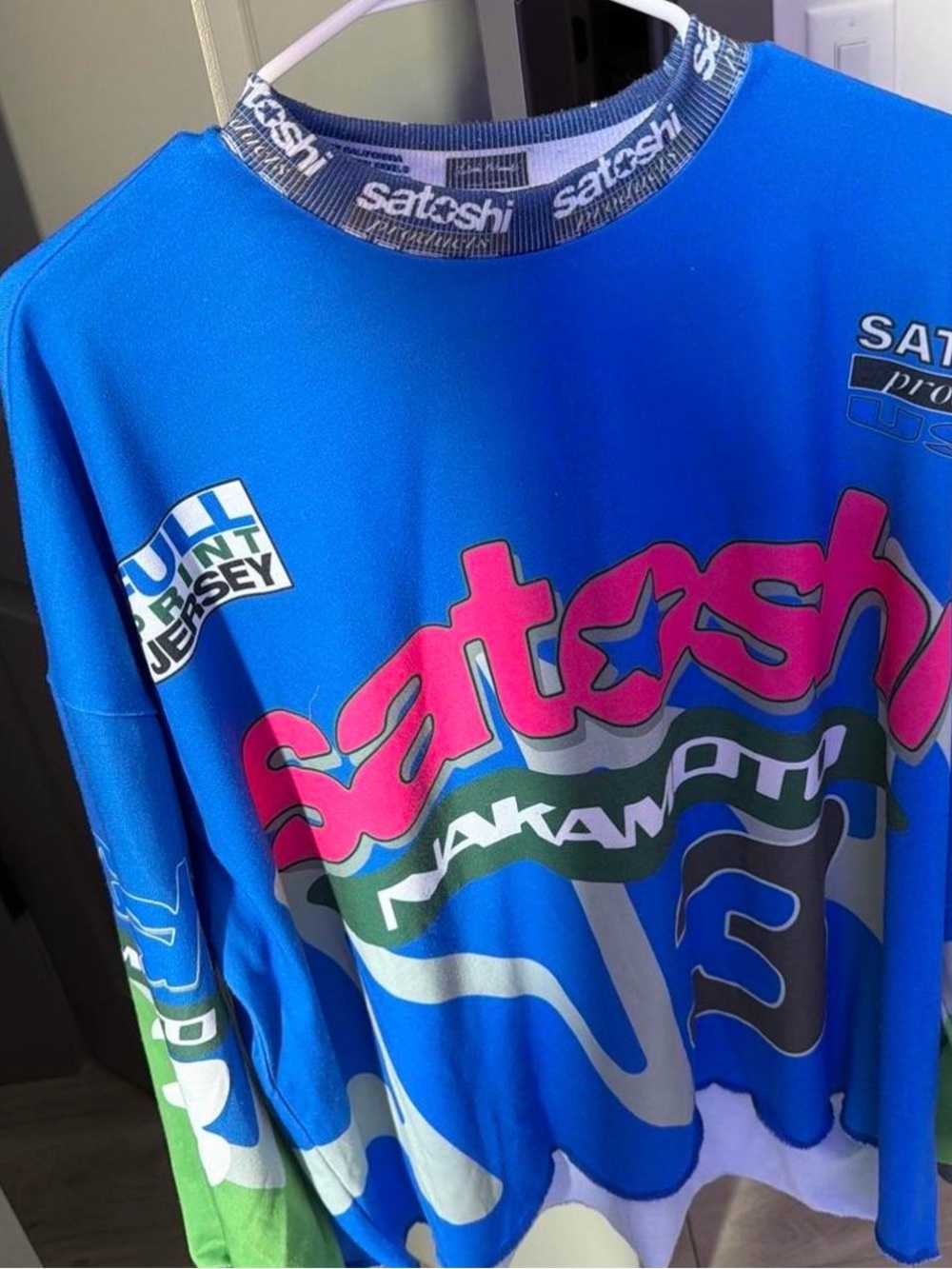 Blue Graphic Long-Sleeve Shirt with Pink Accent